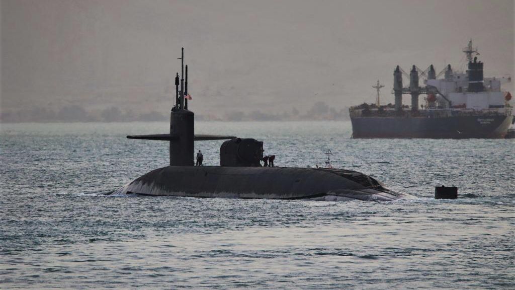 USA vyslaly na Blízký východ jadernou ponorku